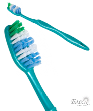 Colgate Зубная щетка Классика Плюс (жесткая)