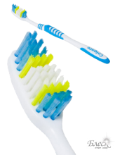 Colgate Зубная щетка Экстра Чистота средняя